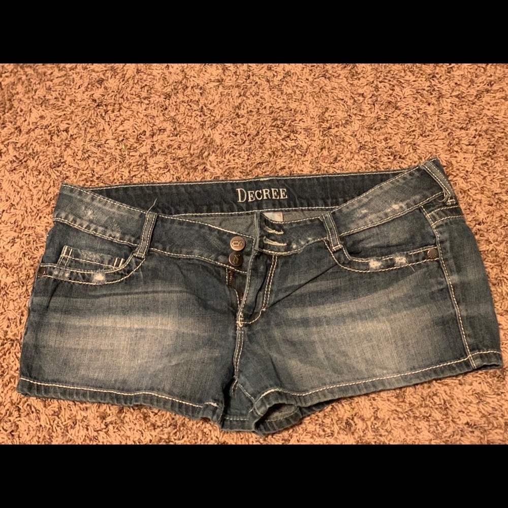Decree Short Shorts